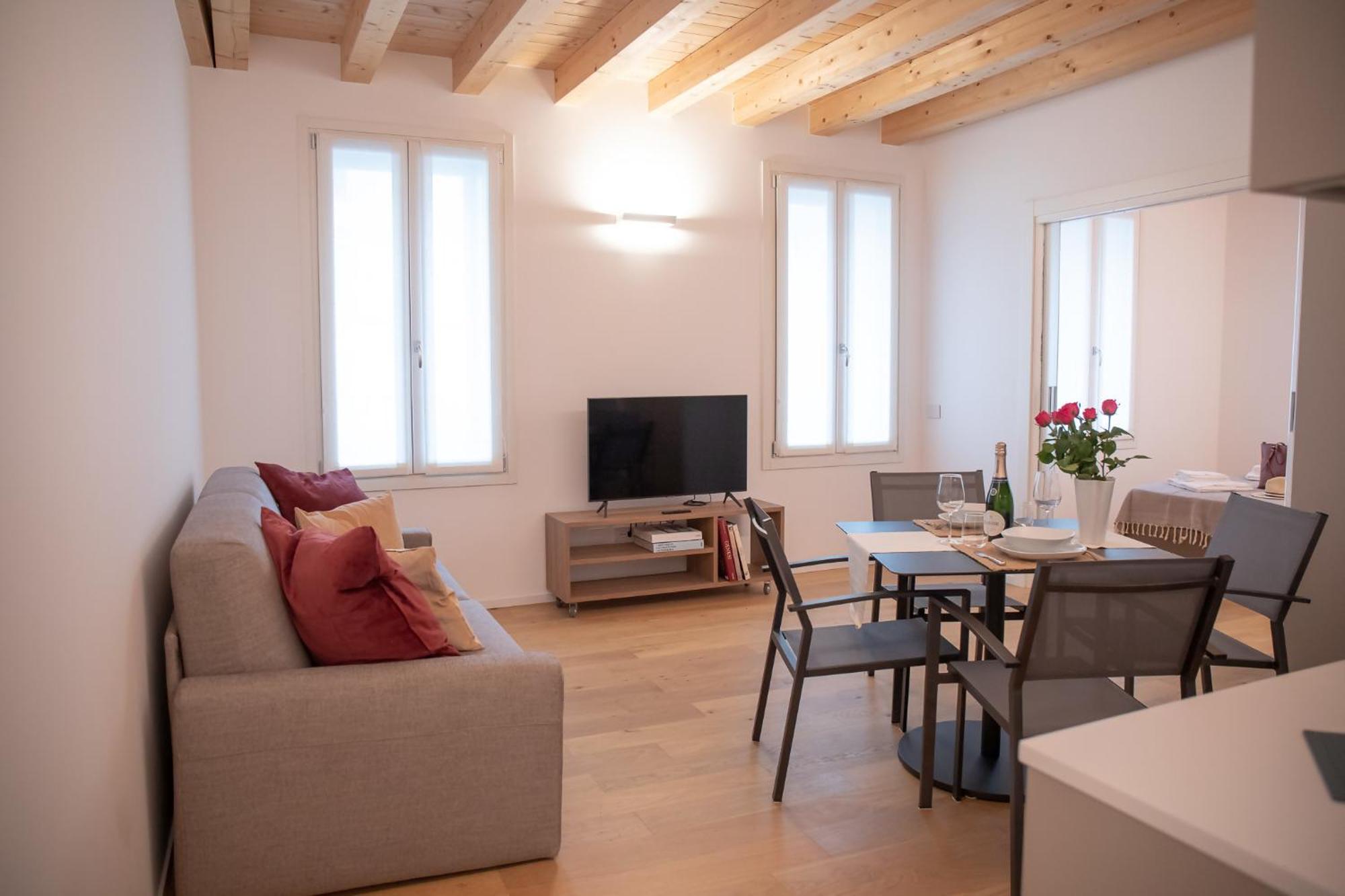 Romantic White Apartment - 5 Minutes From The Lake Como Luaran gambar