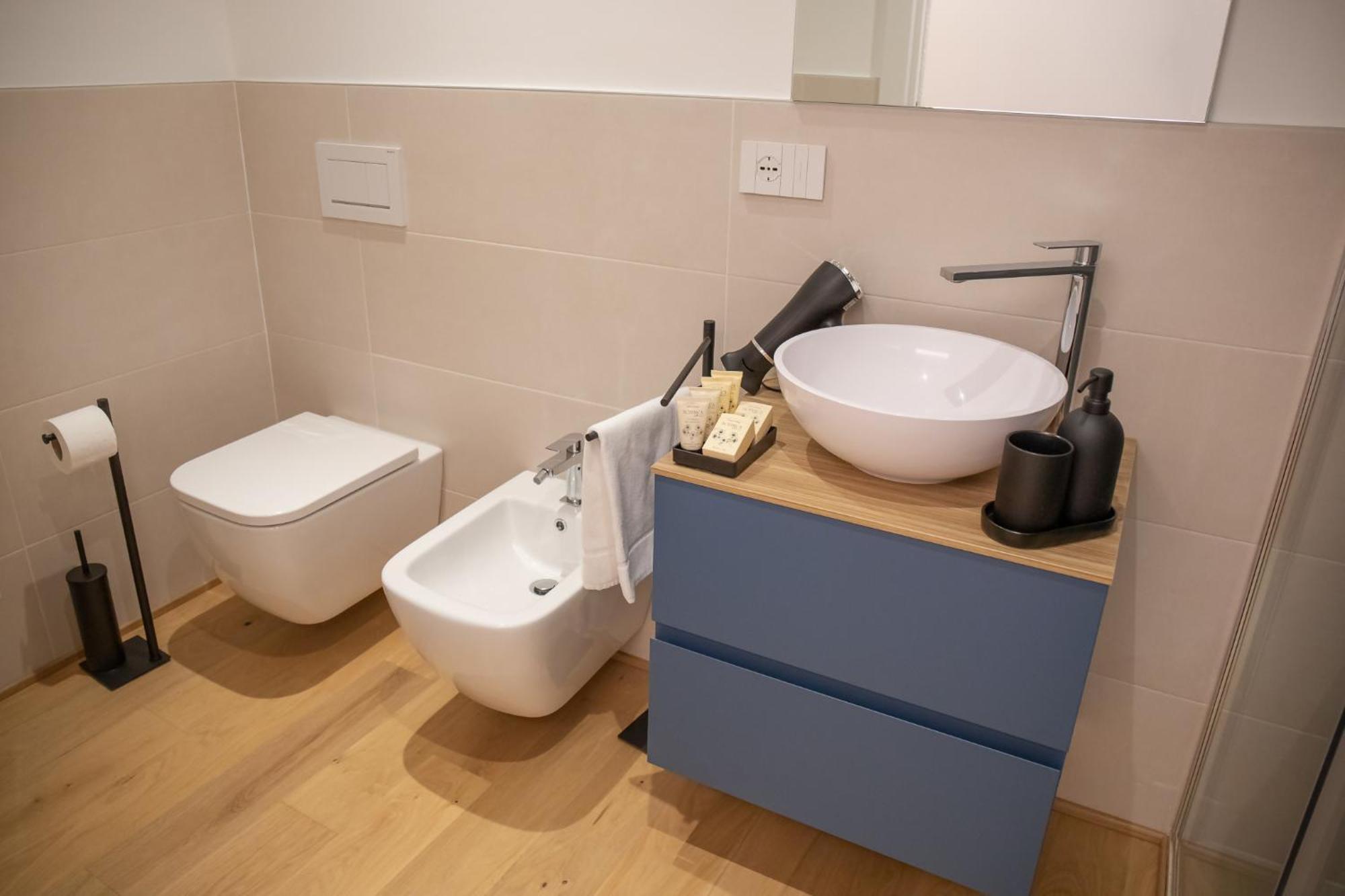 Romantic White Apartment - 5 Minutes From The Lake Como Luaran gambar